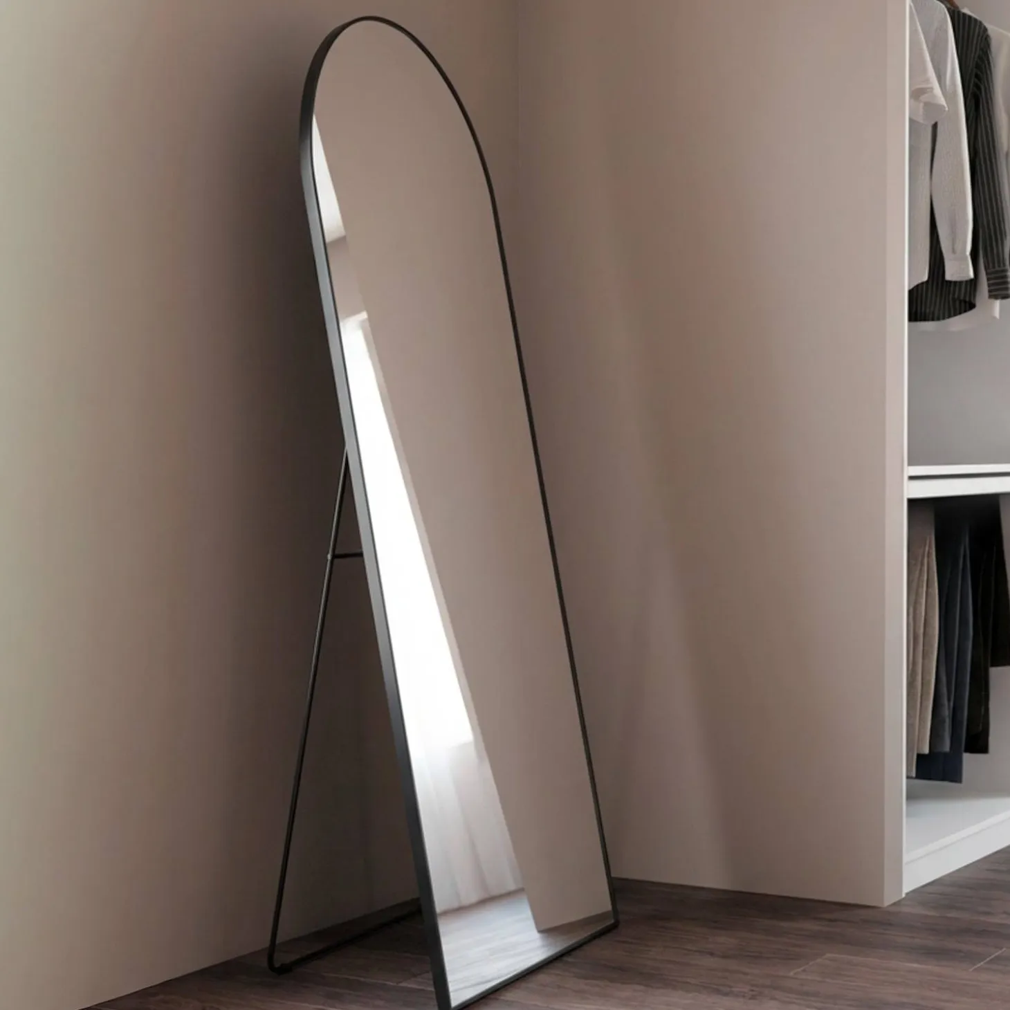 Aluminium floor mirror