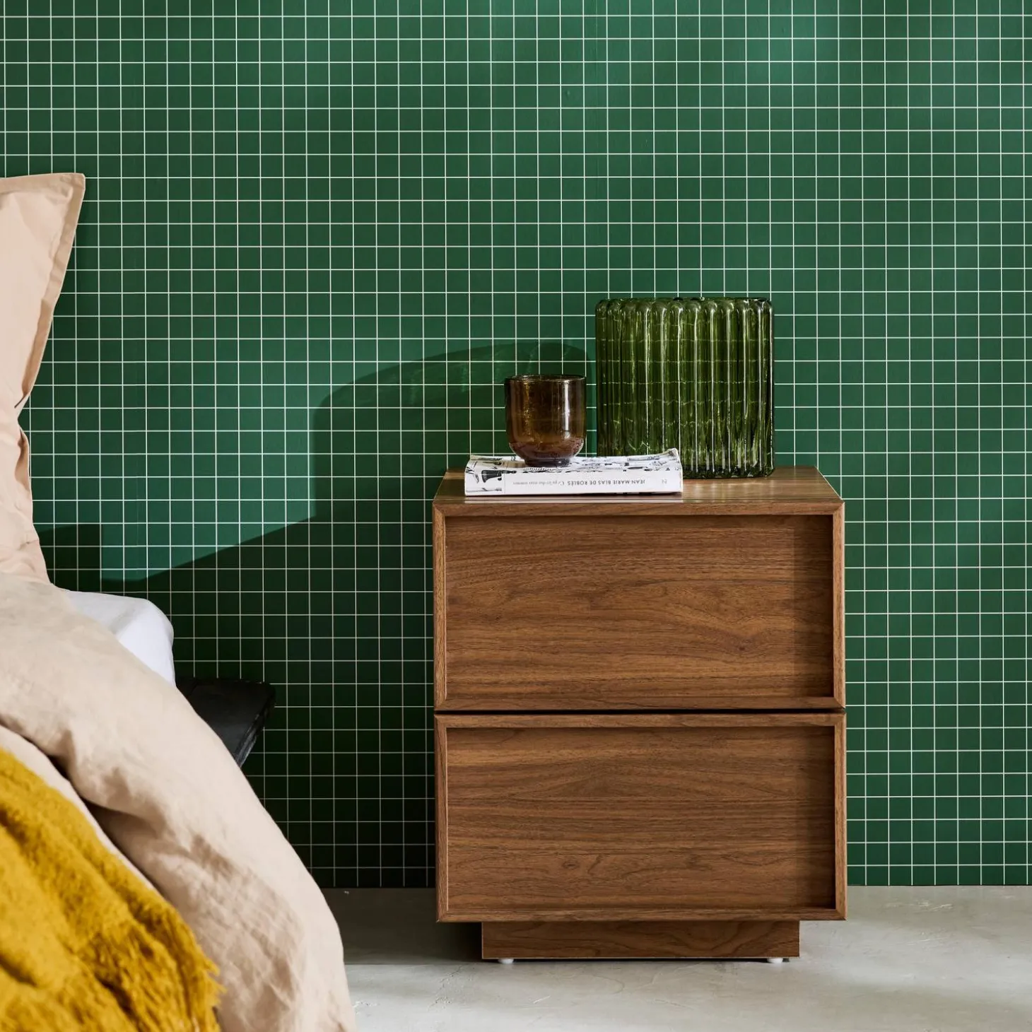 Bedside table wood effect 2 drawers