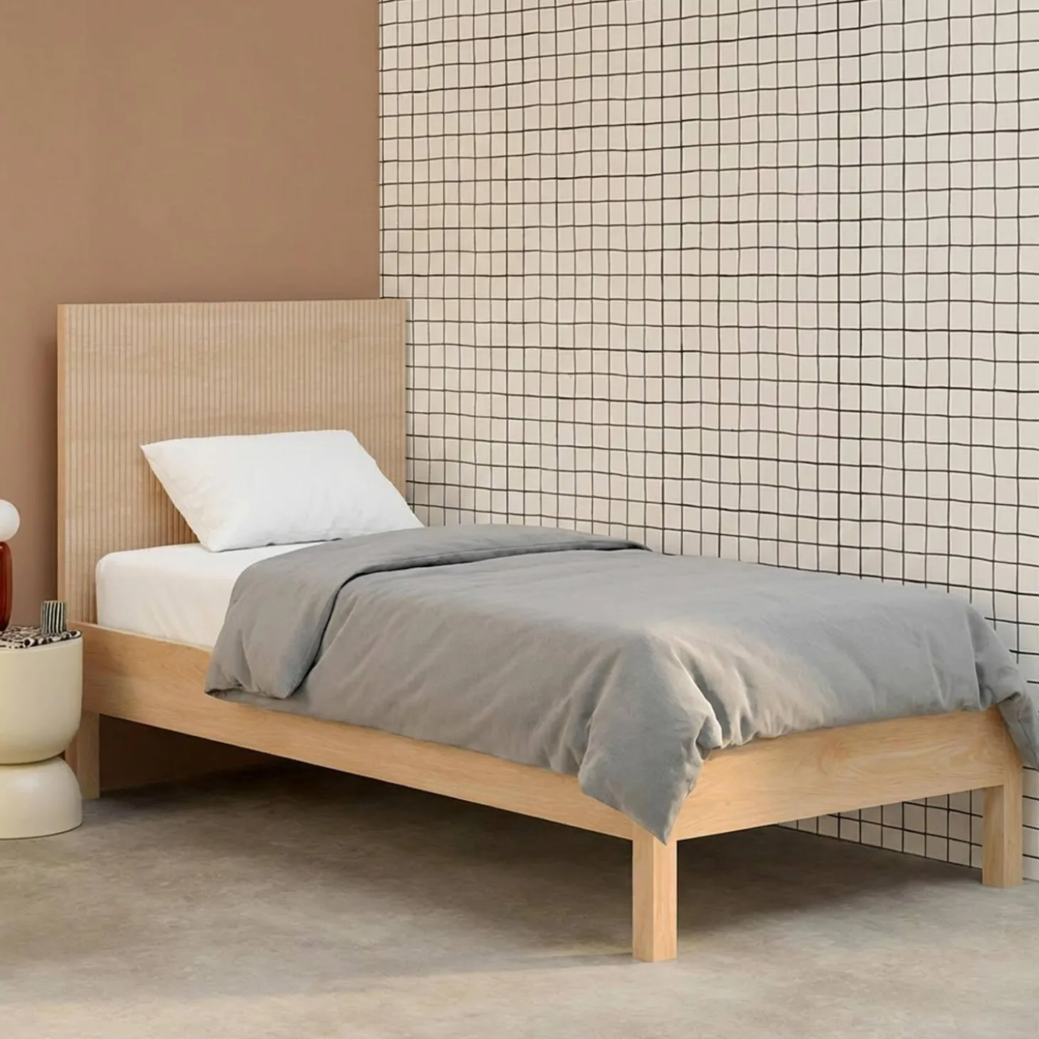 Bed with slatted base and headboard 90x190cm wood decor