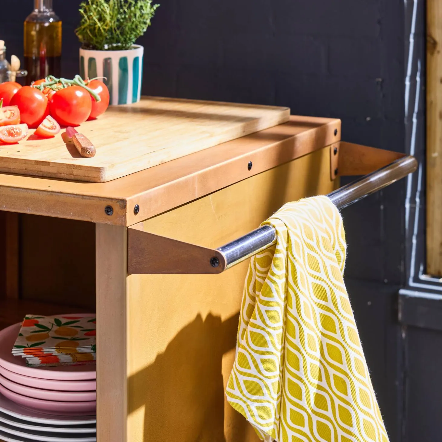 Brazier grill Ø80cm service table with storage spaces protective cover