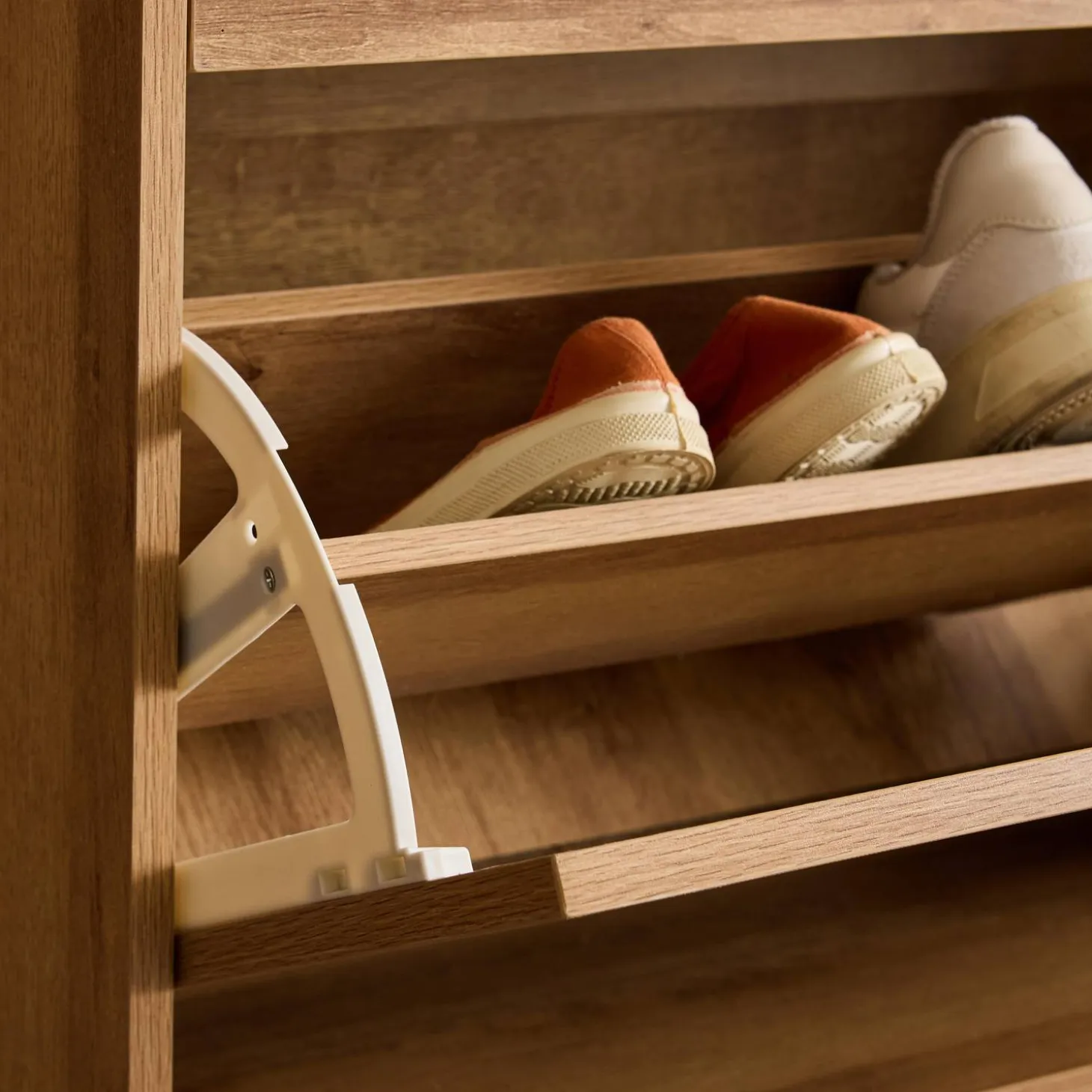 Canework shoe cabinet with 3 drawers