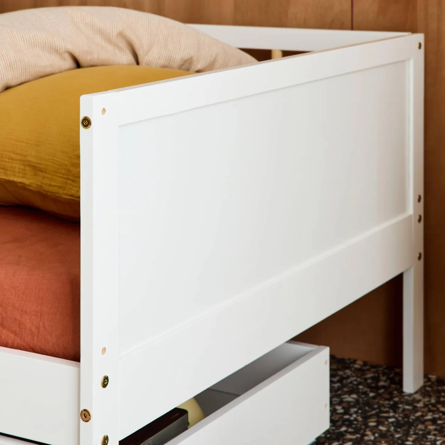 Child bed 90 x 190 cm natural pine slatted base included
