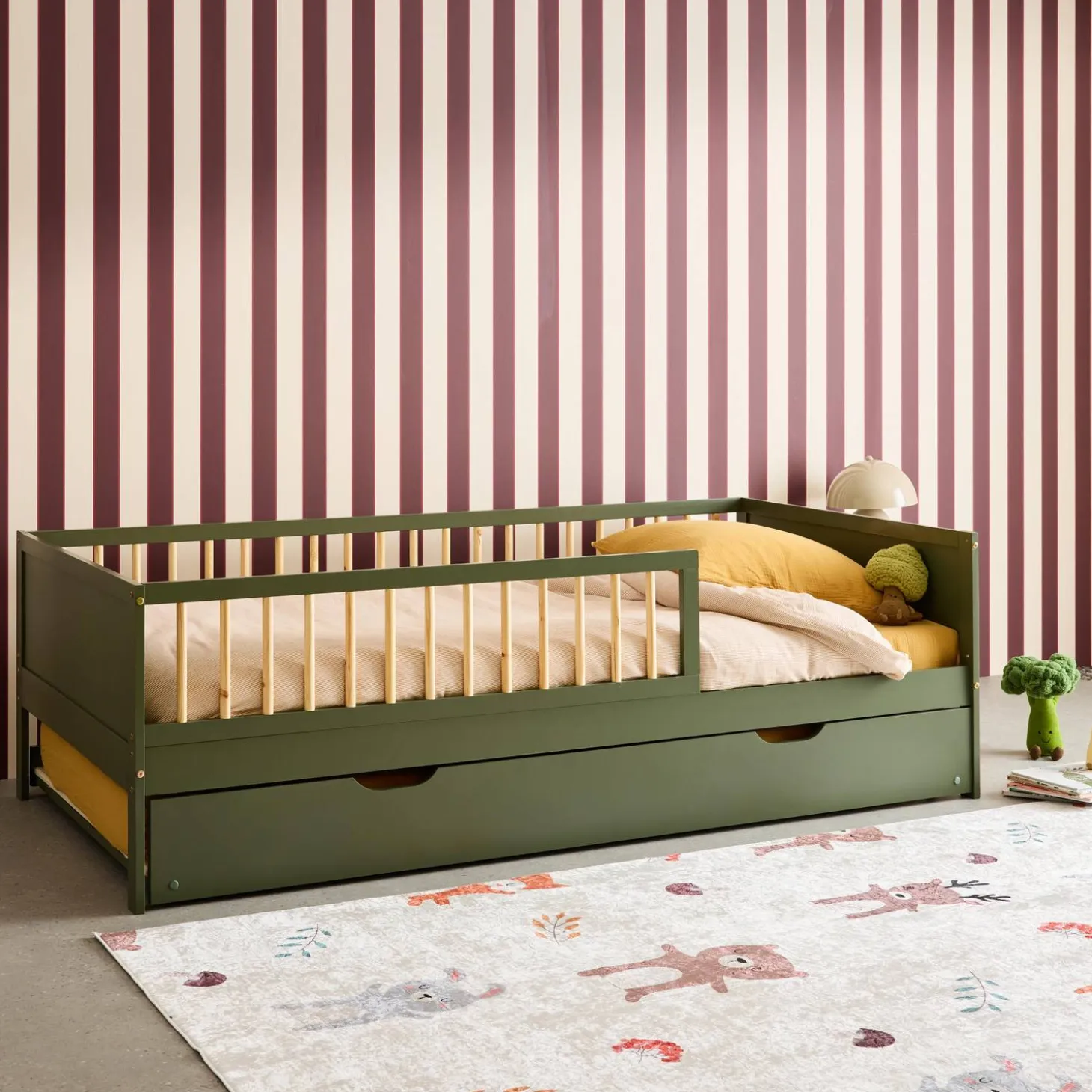 Children's bed 90 x 190 cm natural pine with slatted base and drawer
