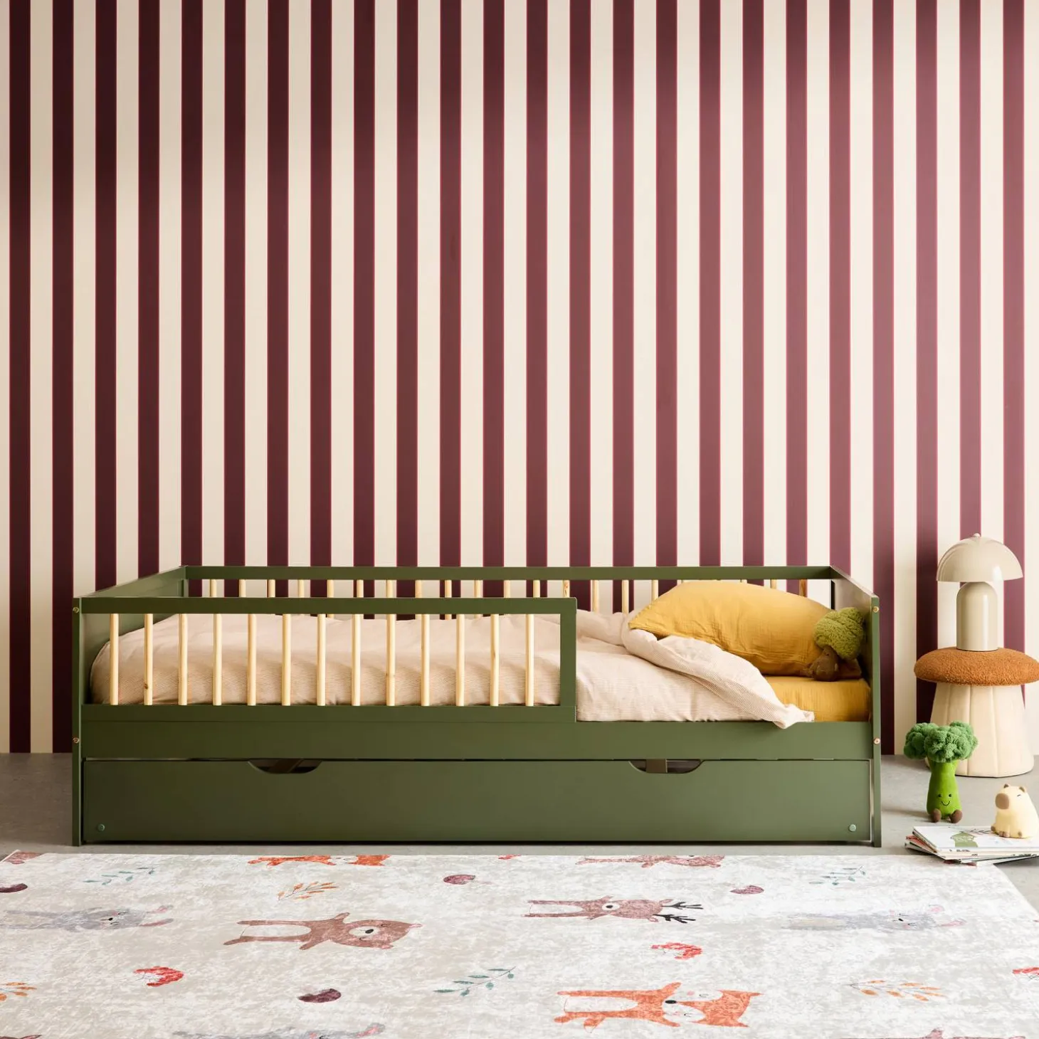 Children's bed 90 x 190 cm natural pine with slatted base and drawer