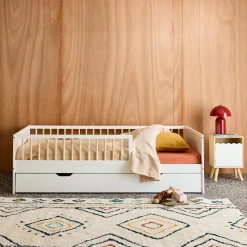 Children's bed 90 x 190 cm natural pine with slatted base and drawer