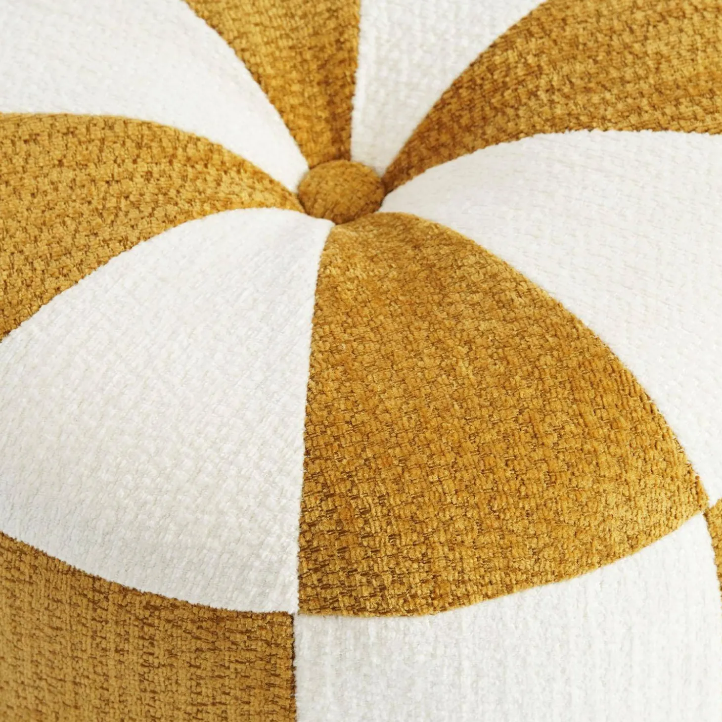 Children's chenille fabric pouf