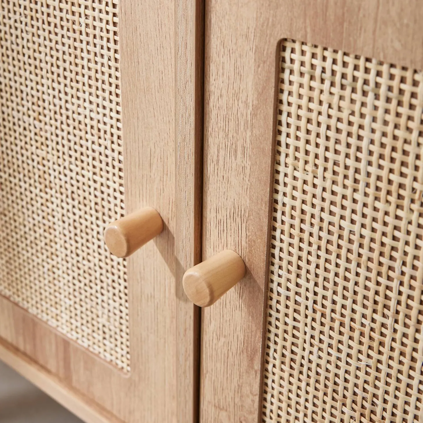 Children's 4-door chest of drawers with wood effect