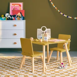 Children's square table with 2 chairs pine legs