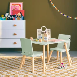 Children's square table with 2 chairs pine legs