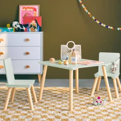 Children's square table with 2 chairs pine legs
