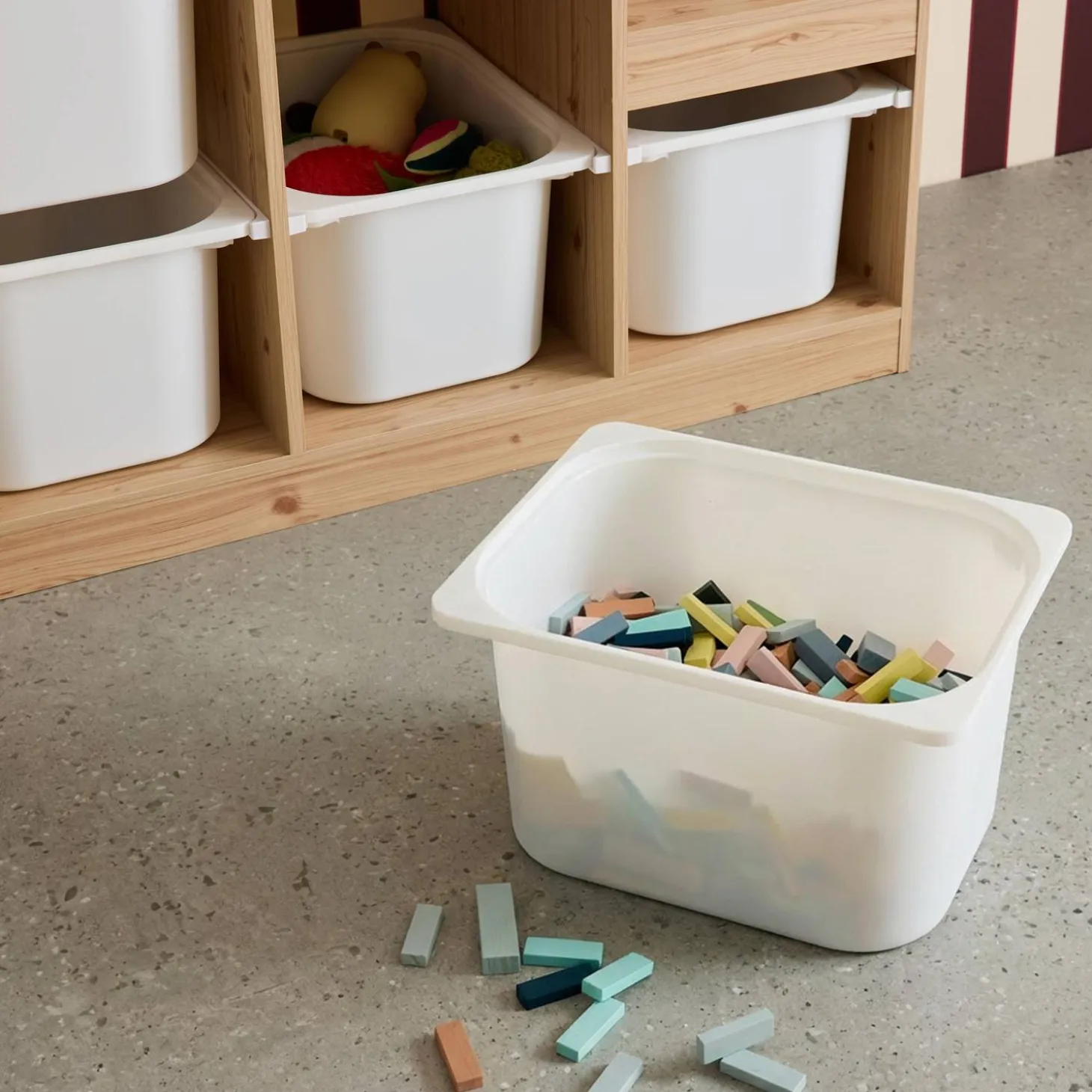 Children's storage unit staircase 6 storage bins