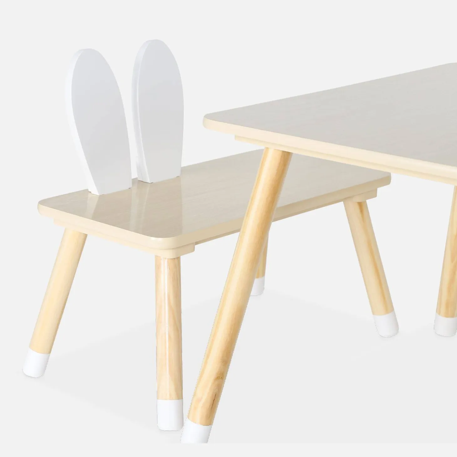 Children's table with 2 chairs