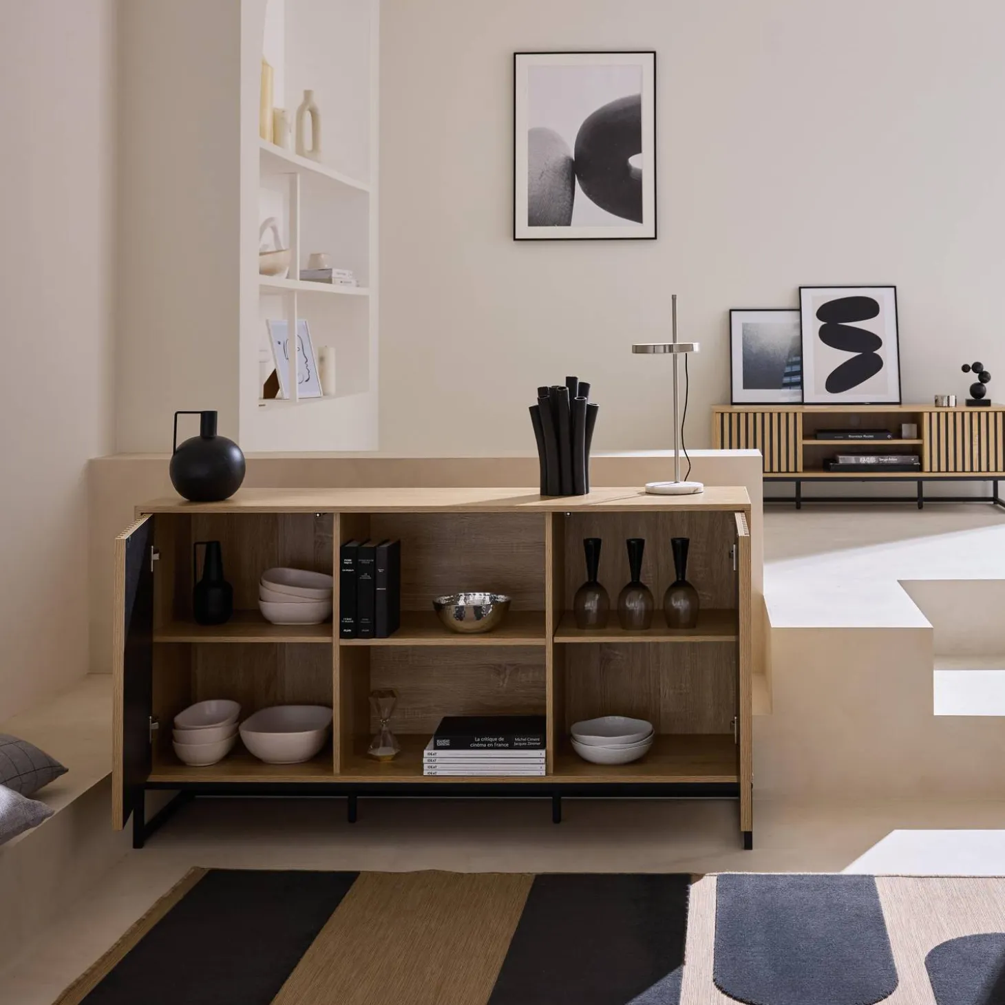 140cm contemporary sideboard, wood-effect and 2 doors