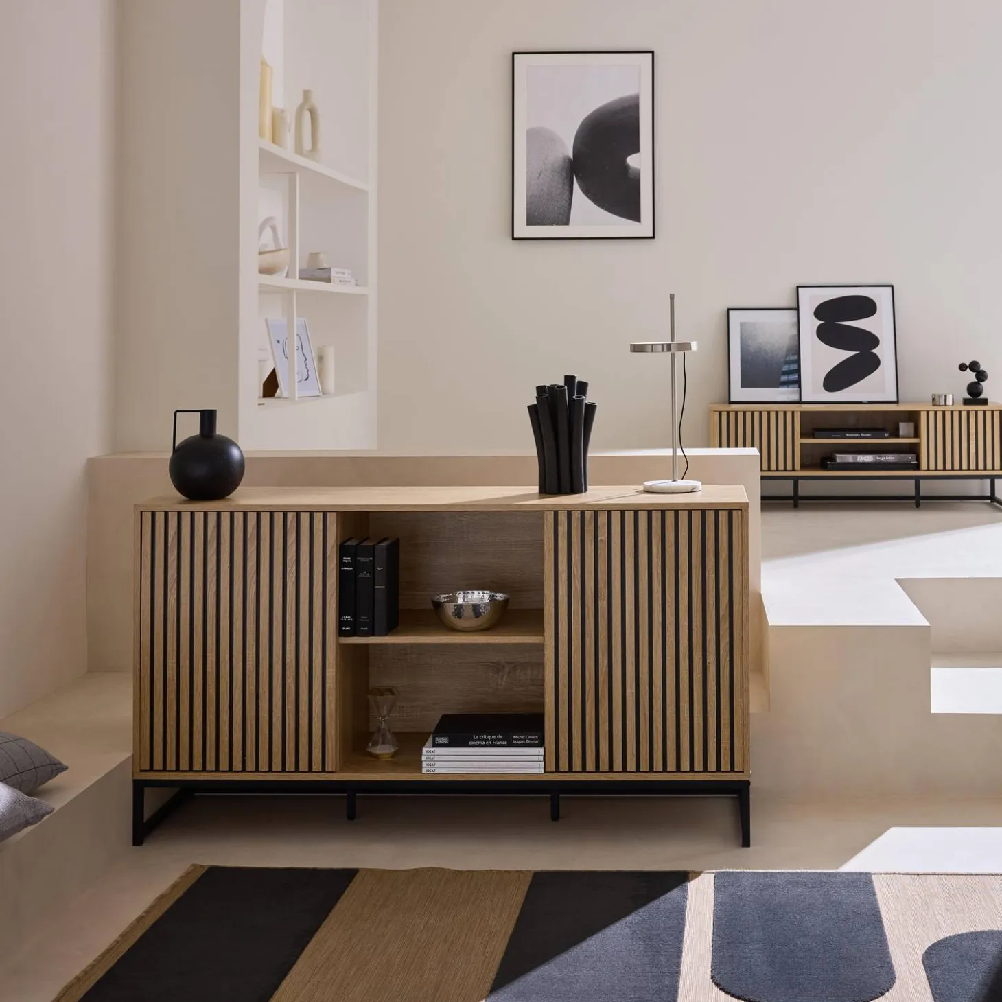 140cm contemporary sideboard, wood-effect and 2 doors