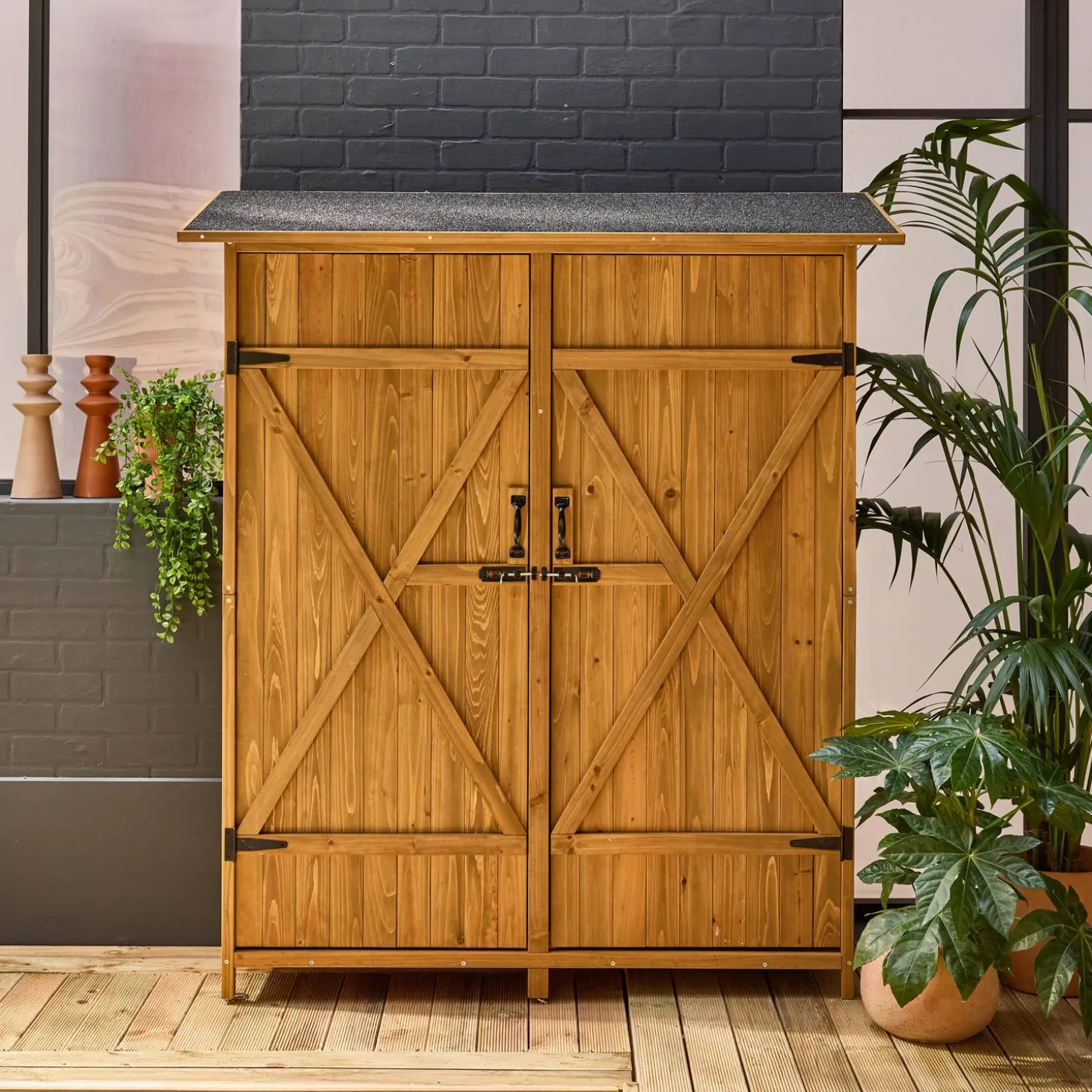 140 cm garden shed in fir wood, 4 storage spaces