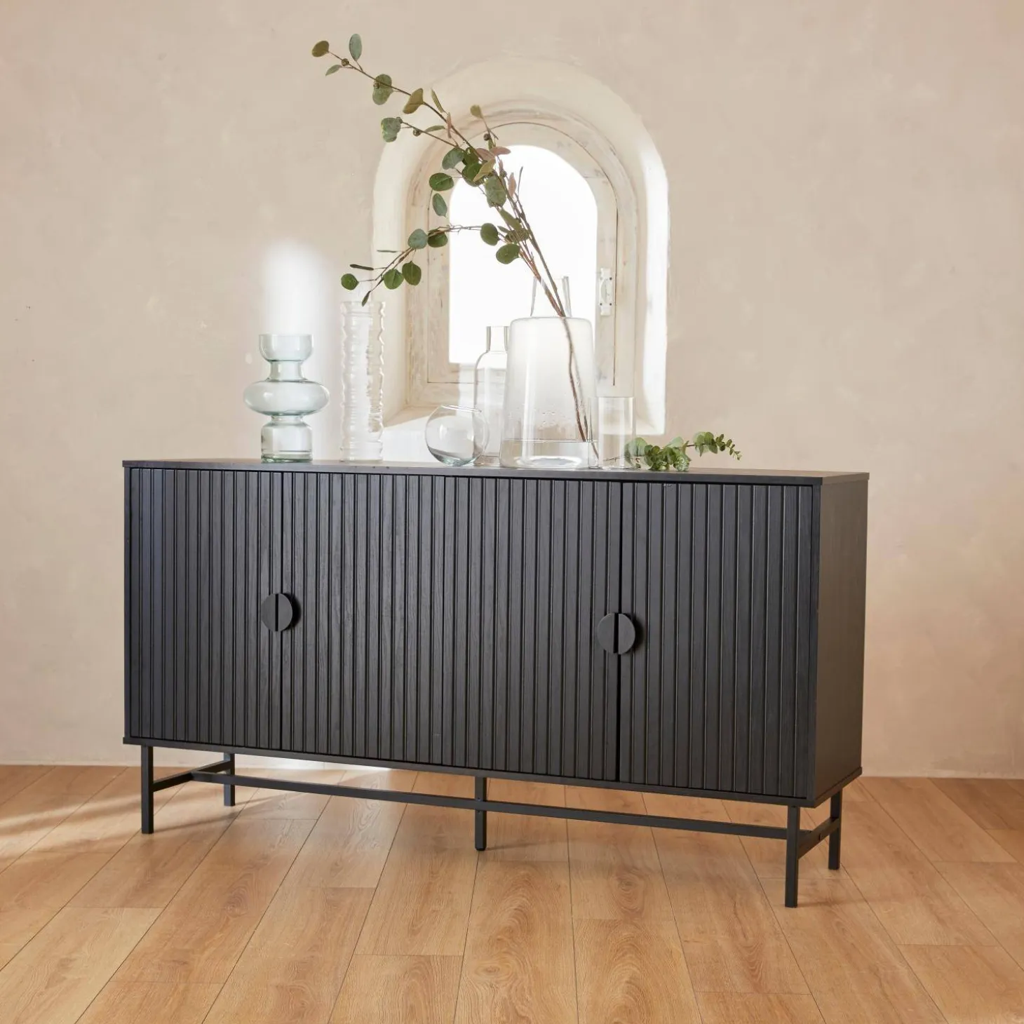 157.5cm sideboard cabinet with two doors and one shelf