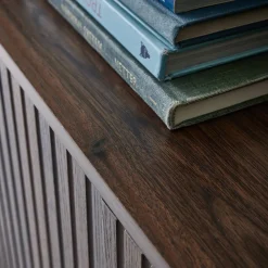 157.5cm sideboard cabinet with two doors and one shelf