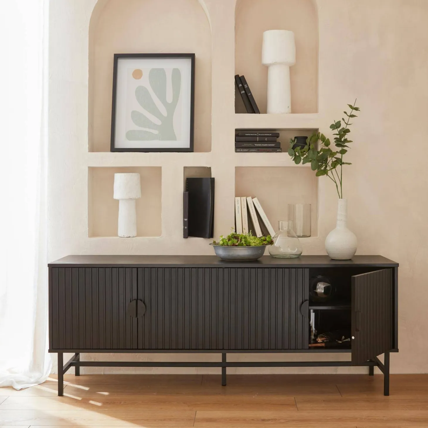 157.5cm TV unit wooden effect 4 doors