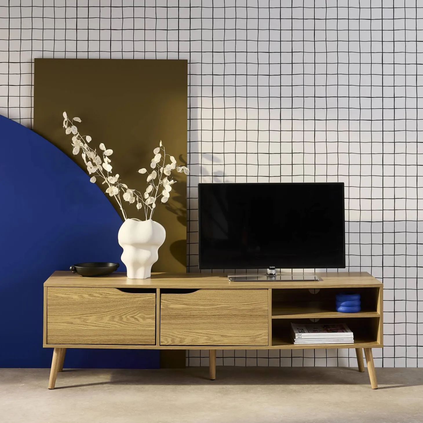 160cm vintage TV unit wooden effect 2 doors