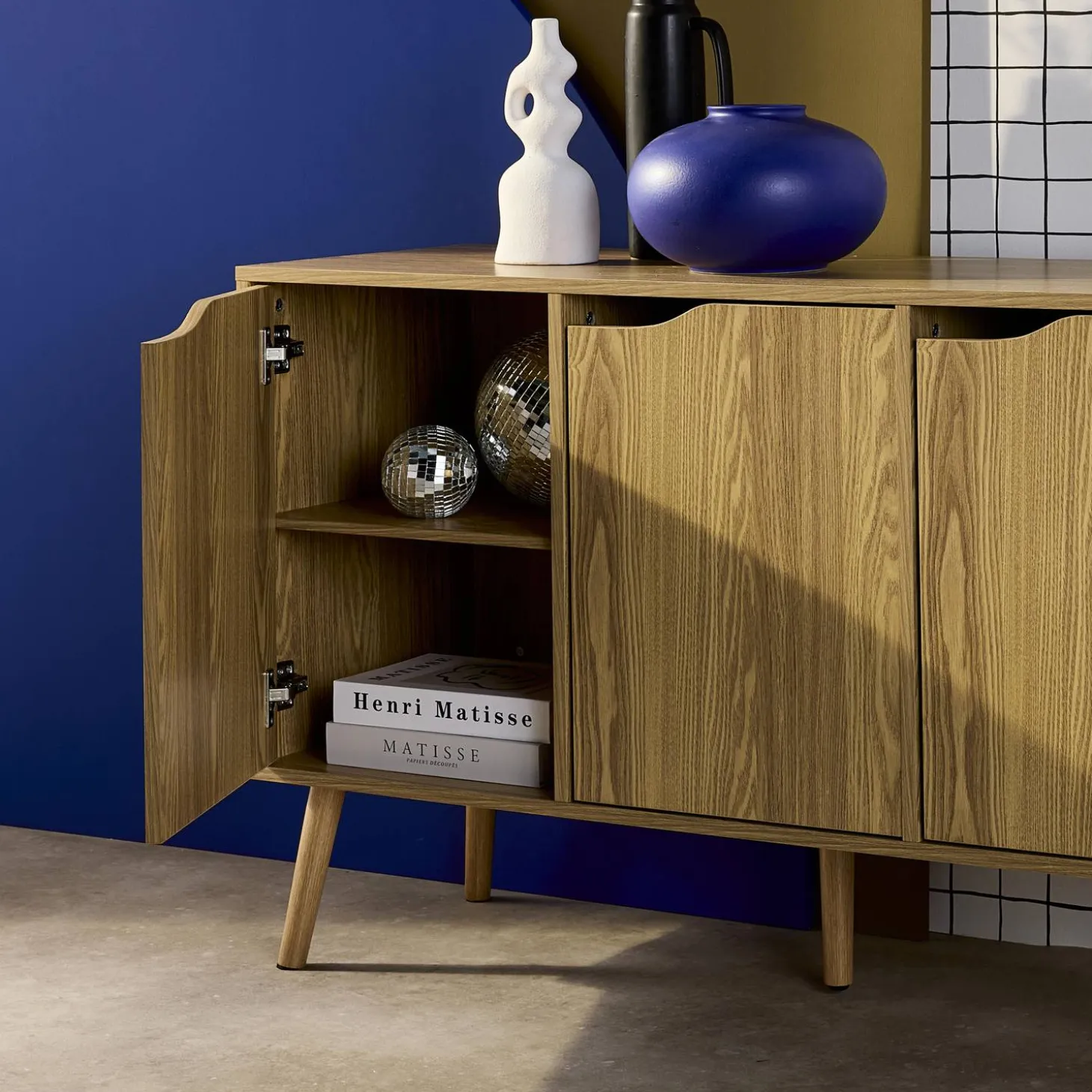 120cm walnut-effect sideboard with 3 doors and 3 shelves