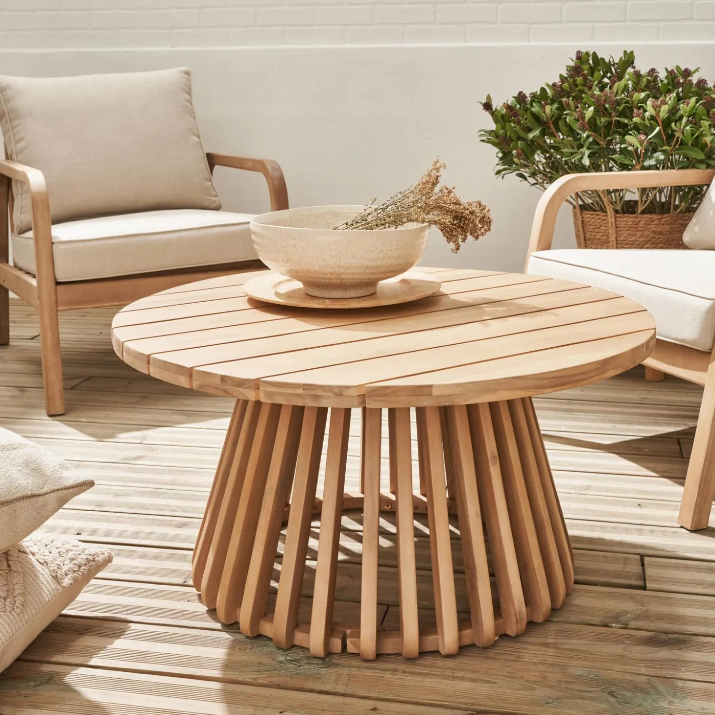 80cm wooden coffee table, indoor/outdoor
