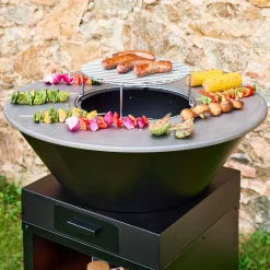 Cooking brazier Ø81.5cm with cooking grate, storage space, and lid