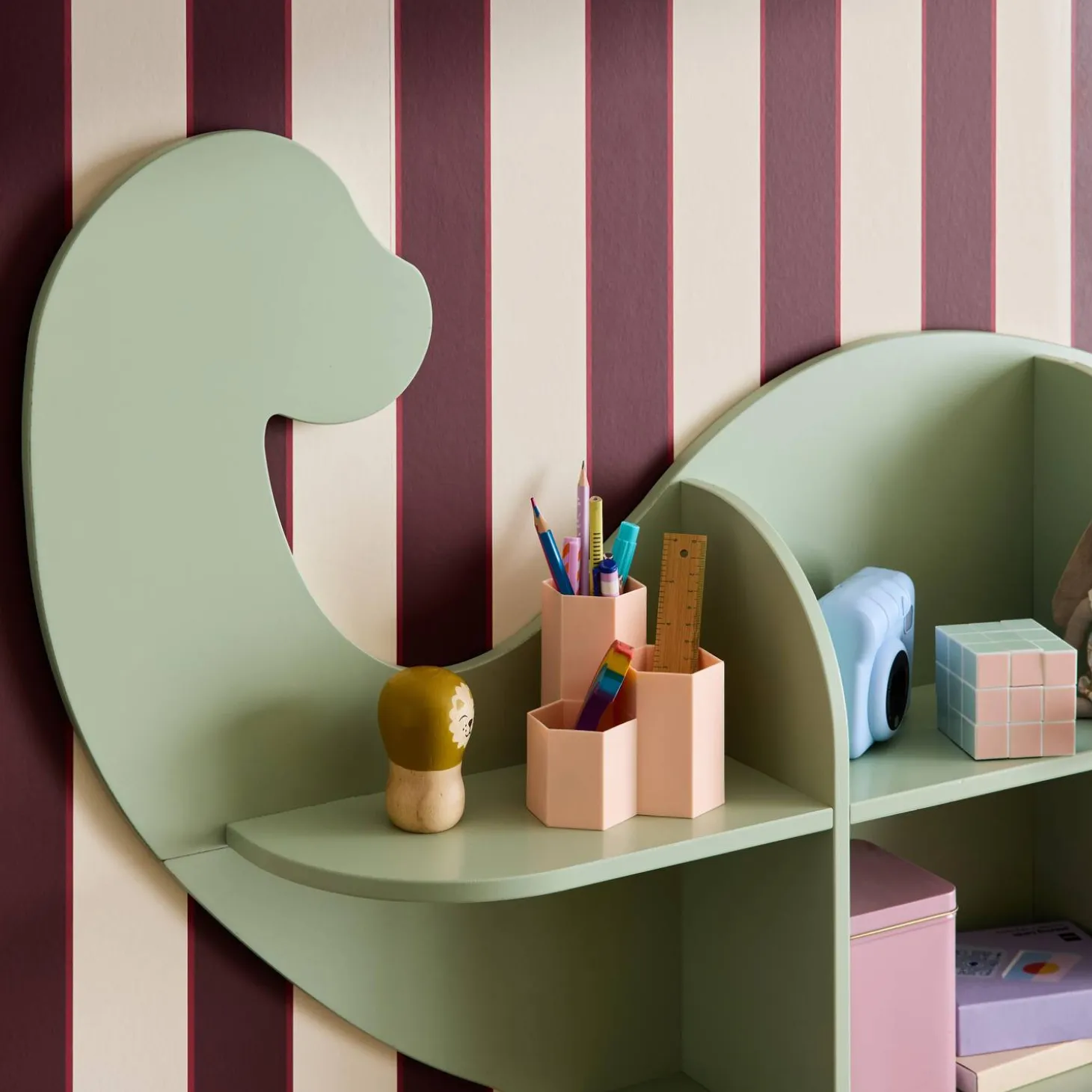 Dinosaur wall shelf 5 storage spaces