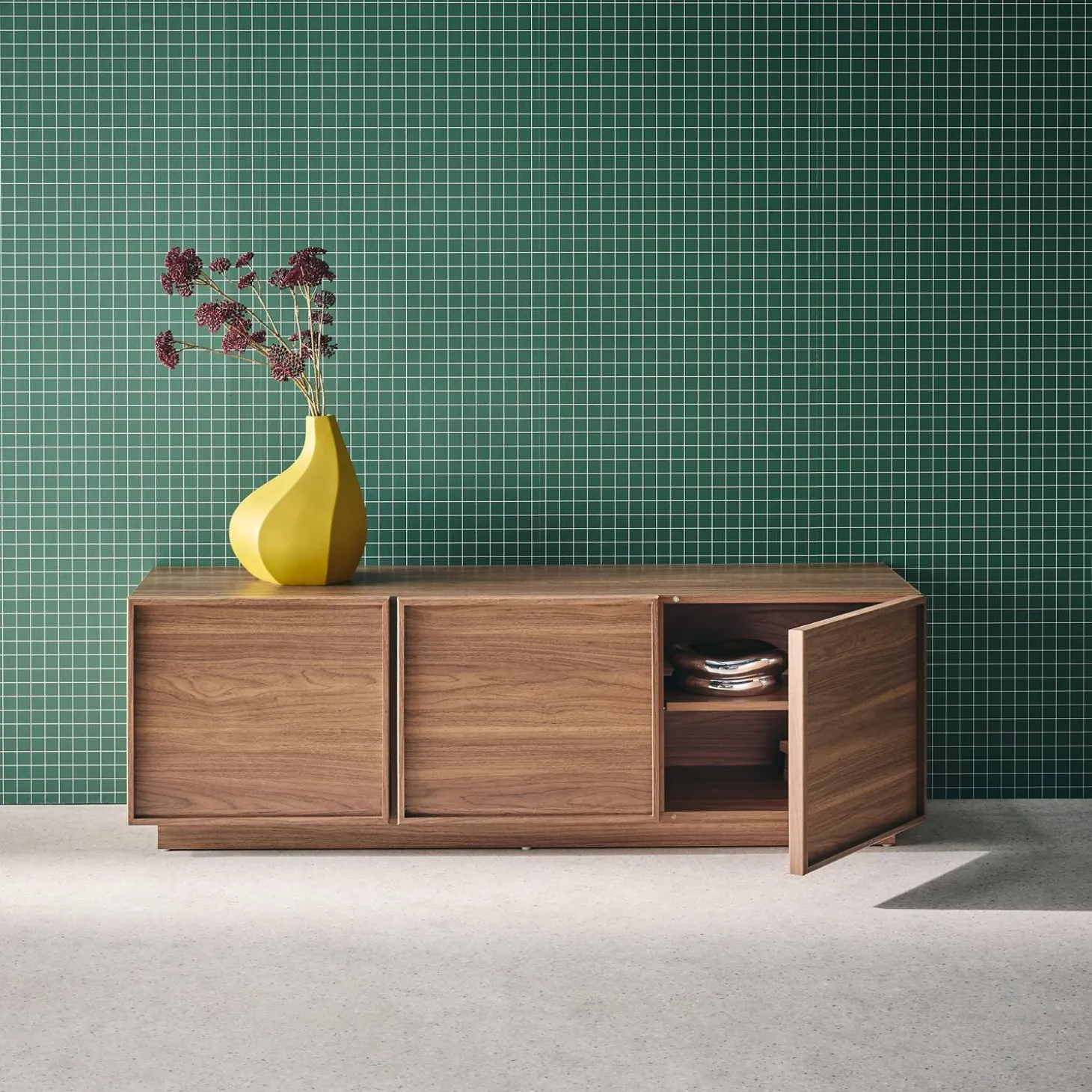 3-door natural wood-effect TV unit 140cm