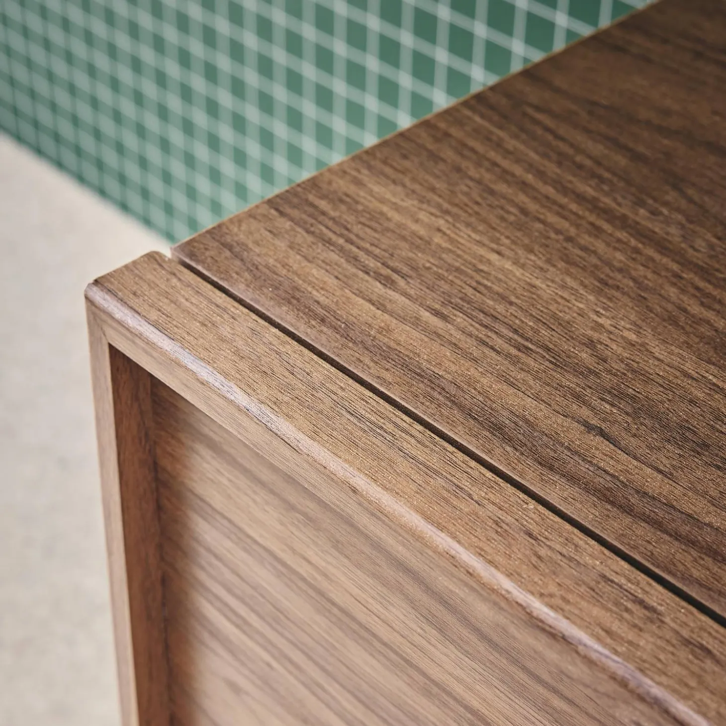 3-door natural wood-effect TV unit 140cm