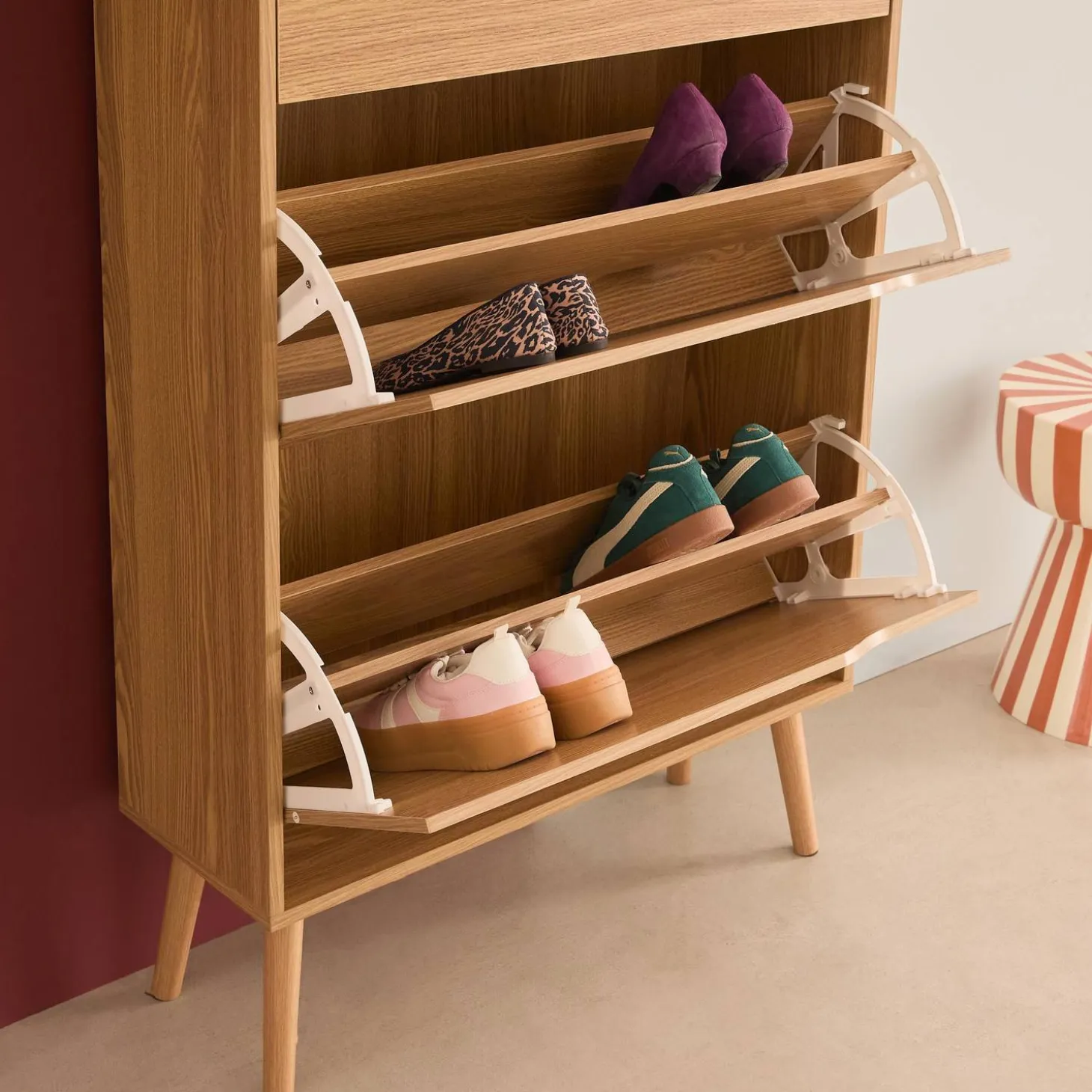 3-door shoe cabinet with walnut wood effect