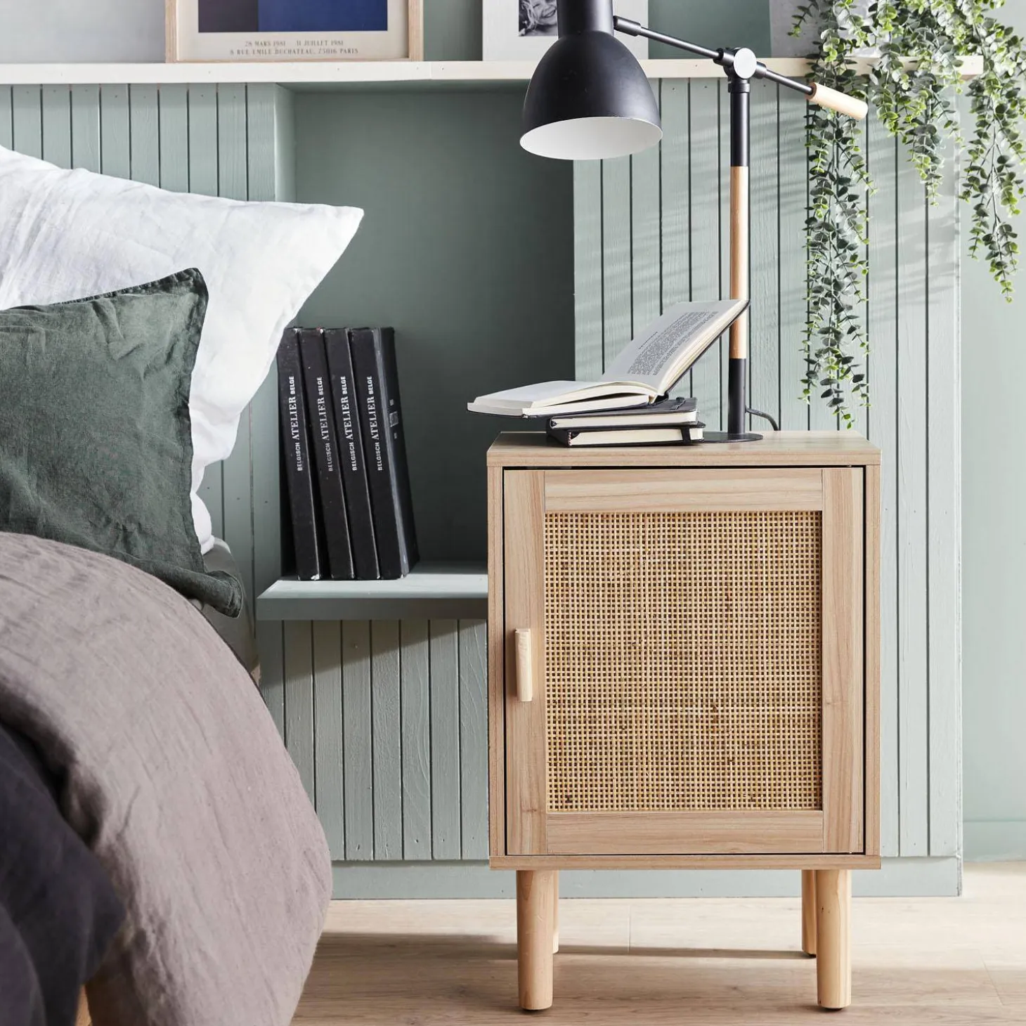 1-door woven rattan bedside table