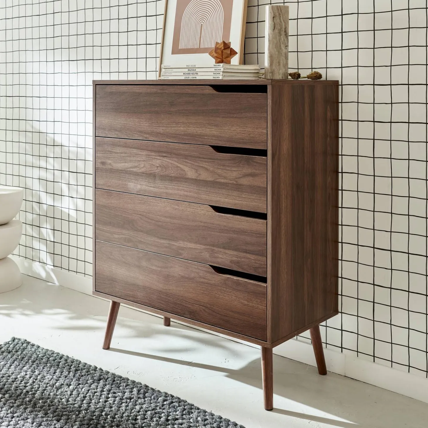 4-drawer chest with walnut wood effect
