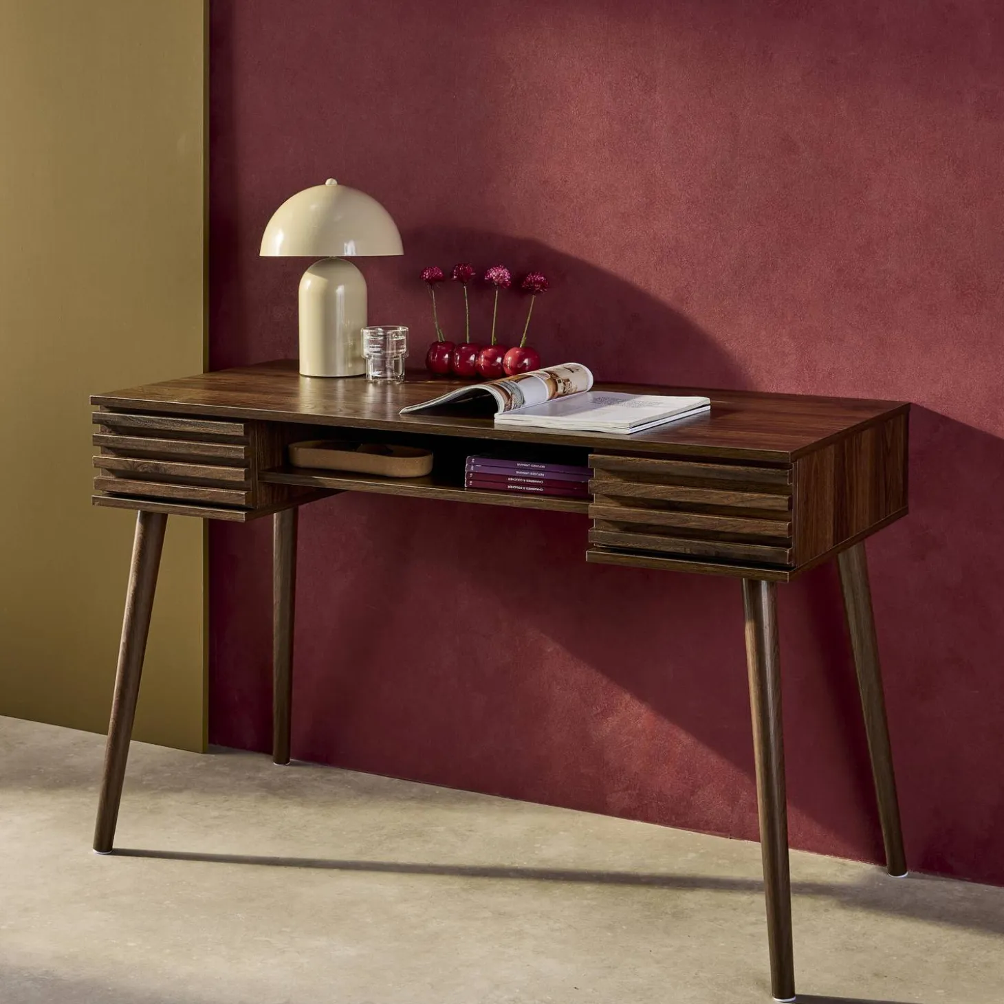 2-drawers wooden effect desk