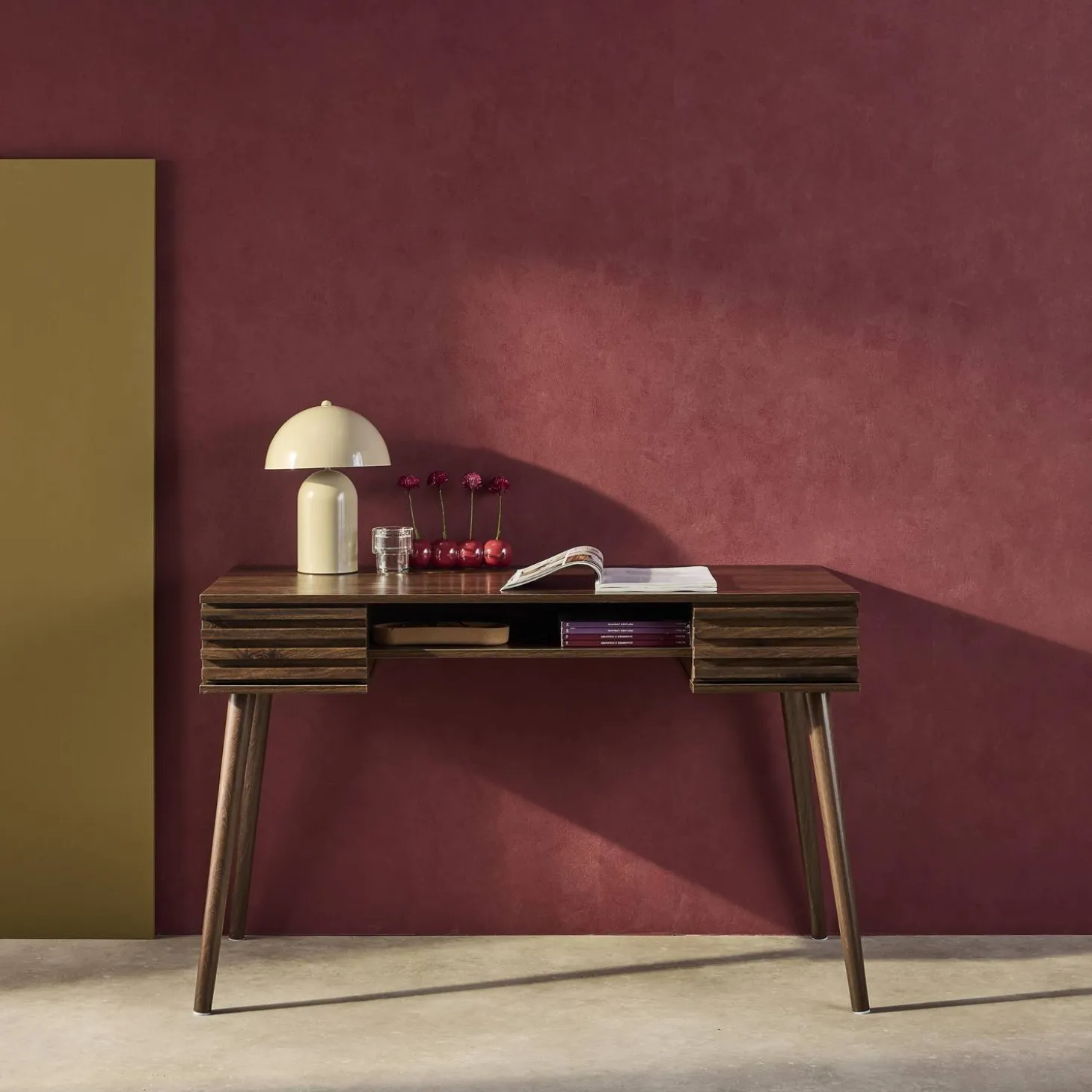 2-drawers wooden effect desk