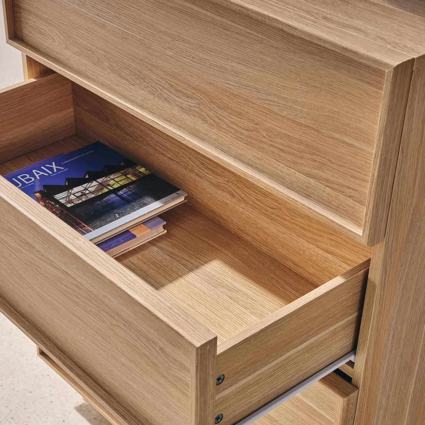 4-drawer walnut wood-effect storage chest