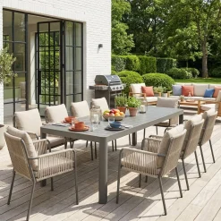 Extendable aluminium garden table 8-10 seats