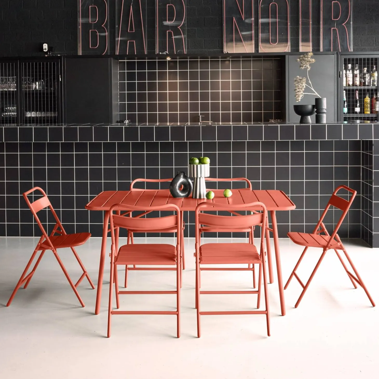 Folding metal garden table + 6 chairs