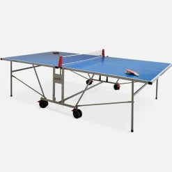 Folding outdoor table tennis table with 4 bats and 6 balls