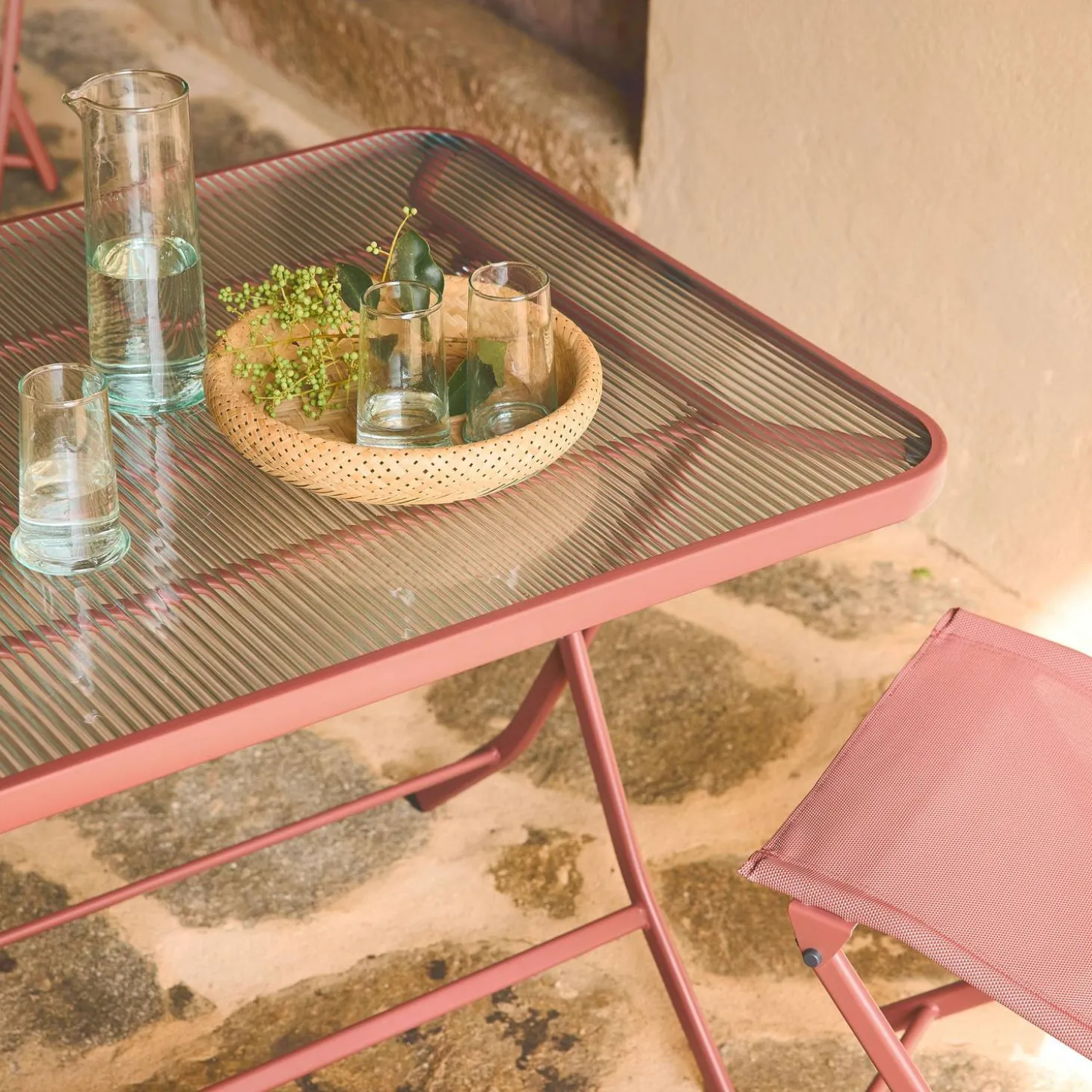 Folding steel garden table + 4 chairs