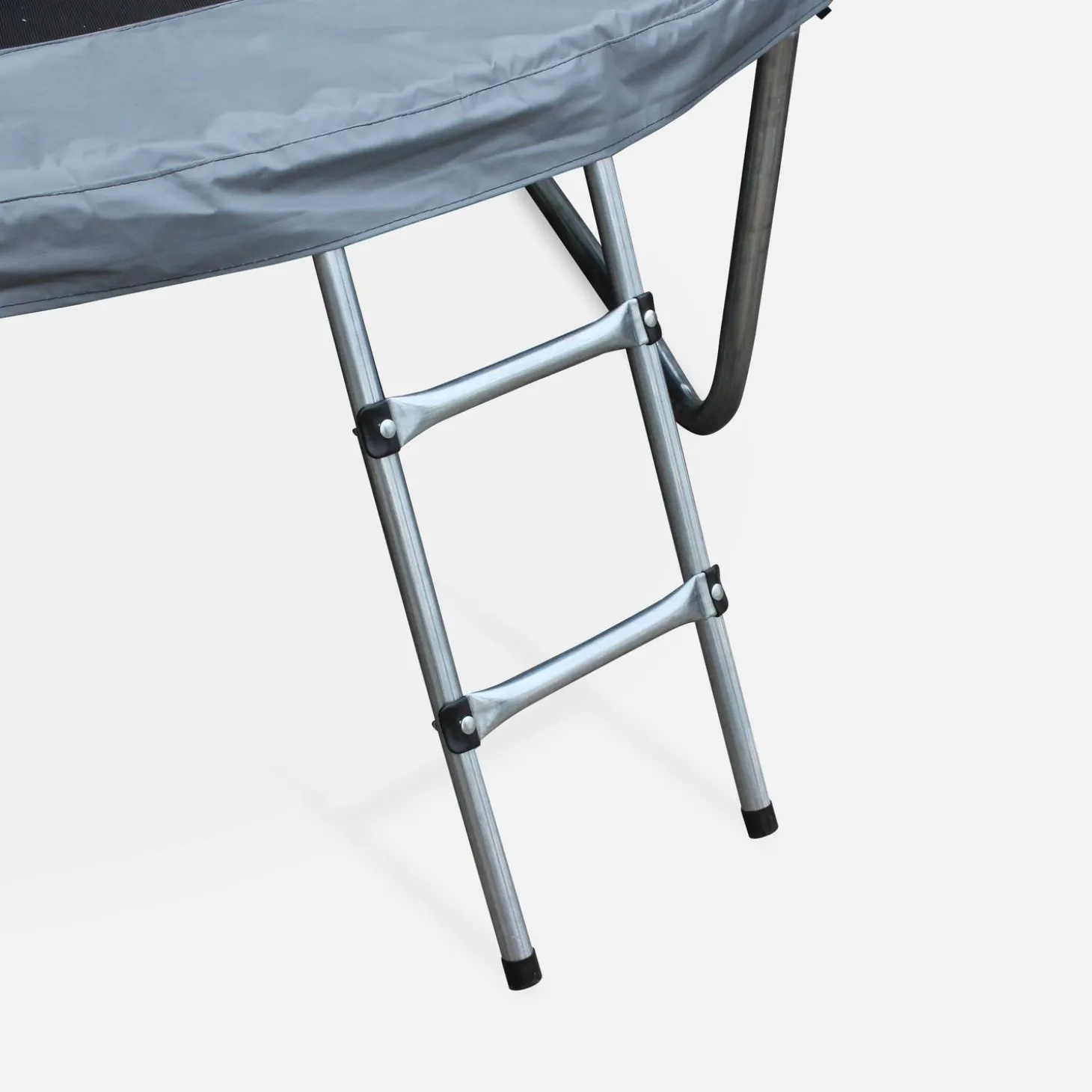 8ft trampoline with inner safety net and accessory kit