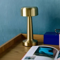 Indoor LED table lamp in gold metal Ø9cm