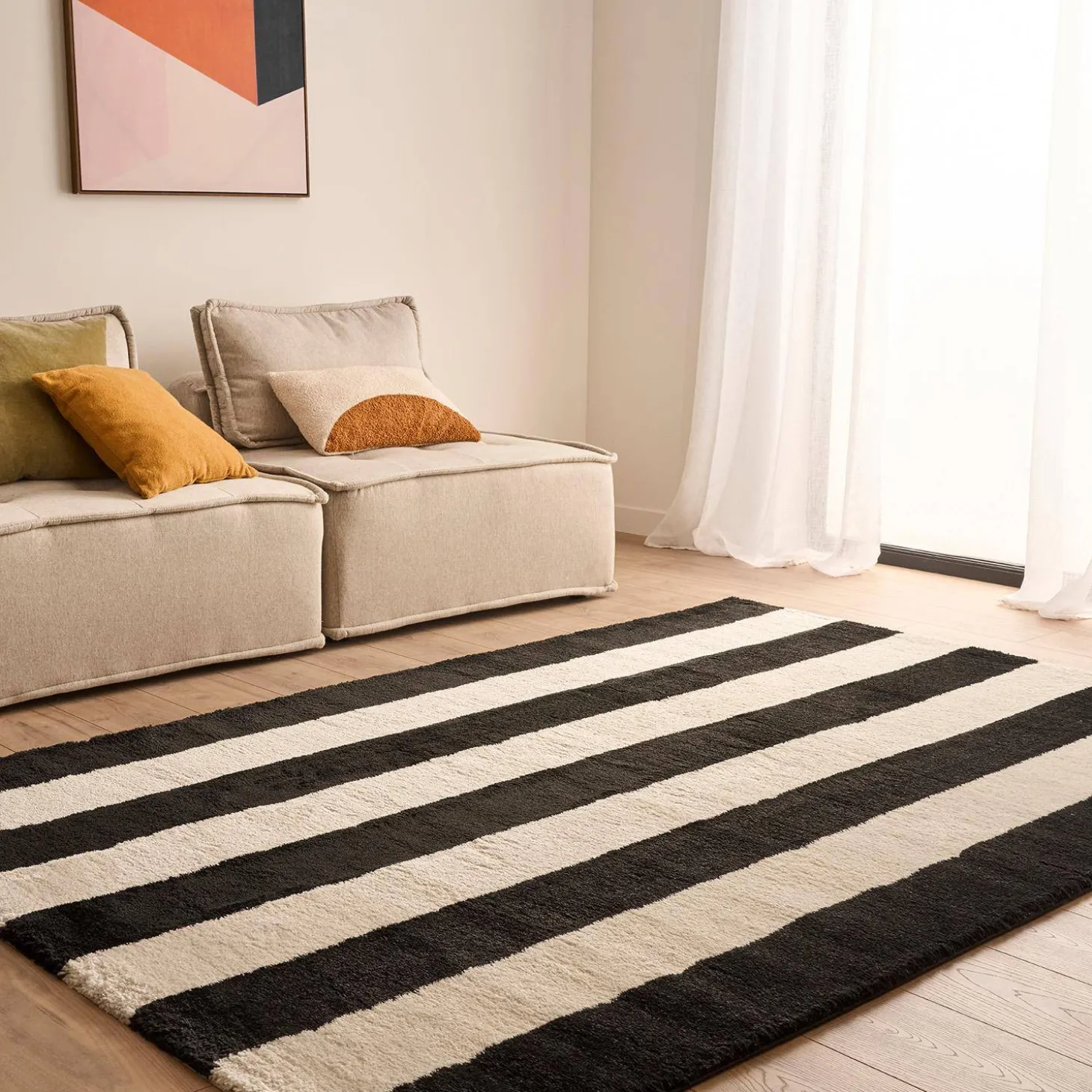 Indoor rug black and white stripes