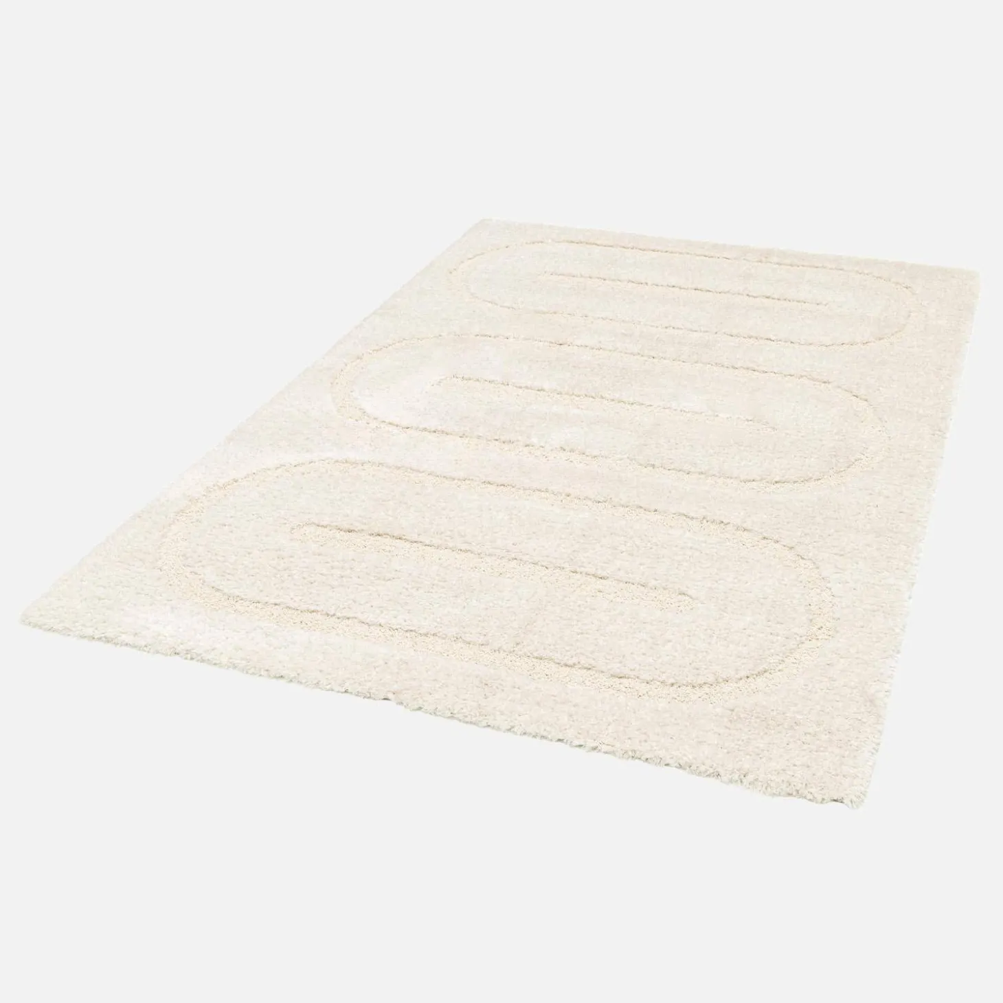 Indoor rug with geometric patterns cream