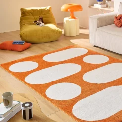 Indoor rug with modern pattern, orange