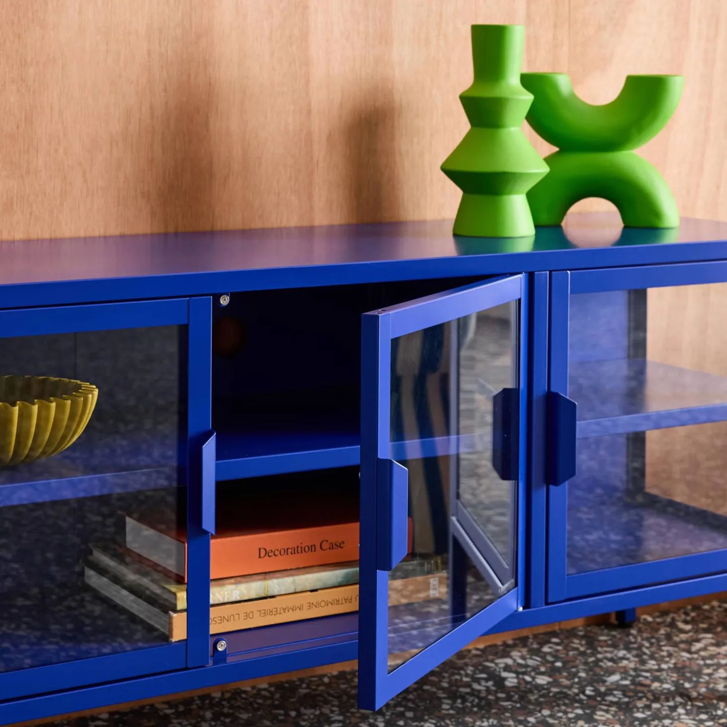 Industrial metal and tempered glass TV stand with 3 doors 120cm