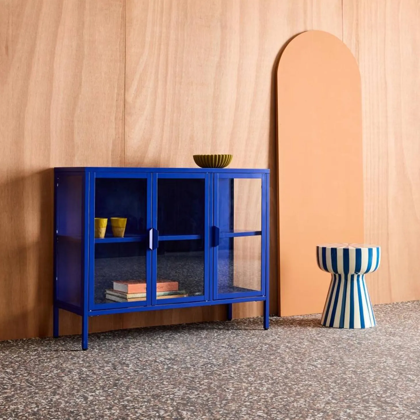 Industrial metal and tempered glass sideboard with 3 doors 100cm