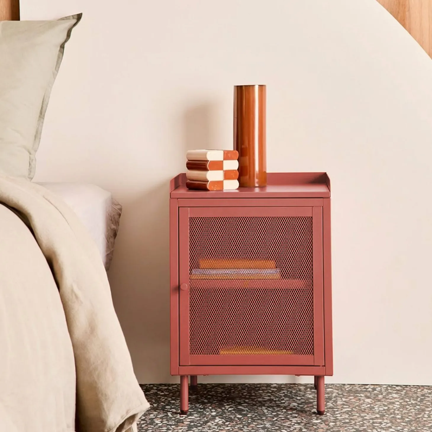 Industrial metal bedside table with 1 door