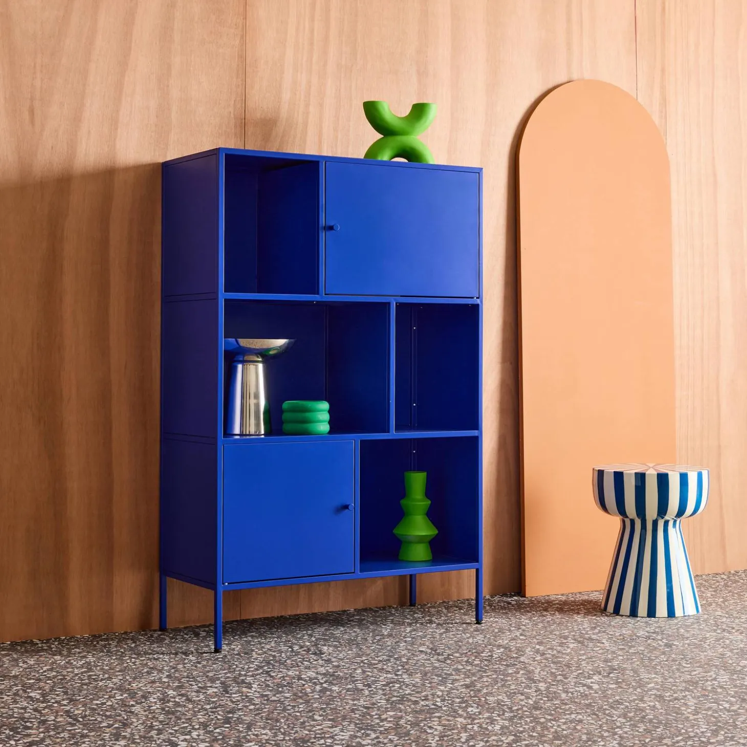 Industrial metal storage cabinet with 6 compartments