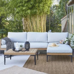 Jute-effect indoor/outdoor rug in caramel