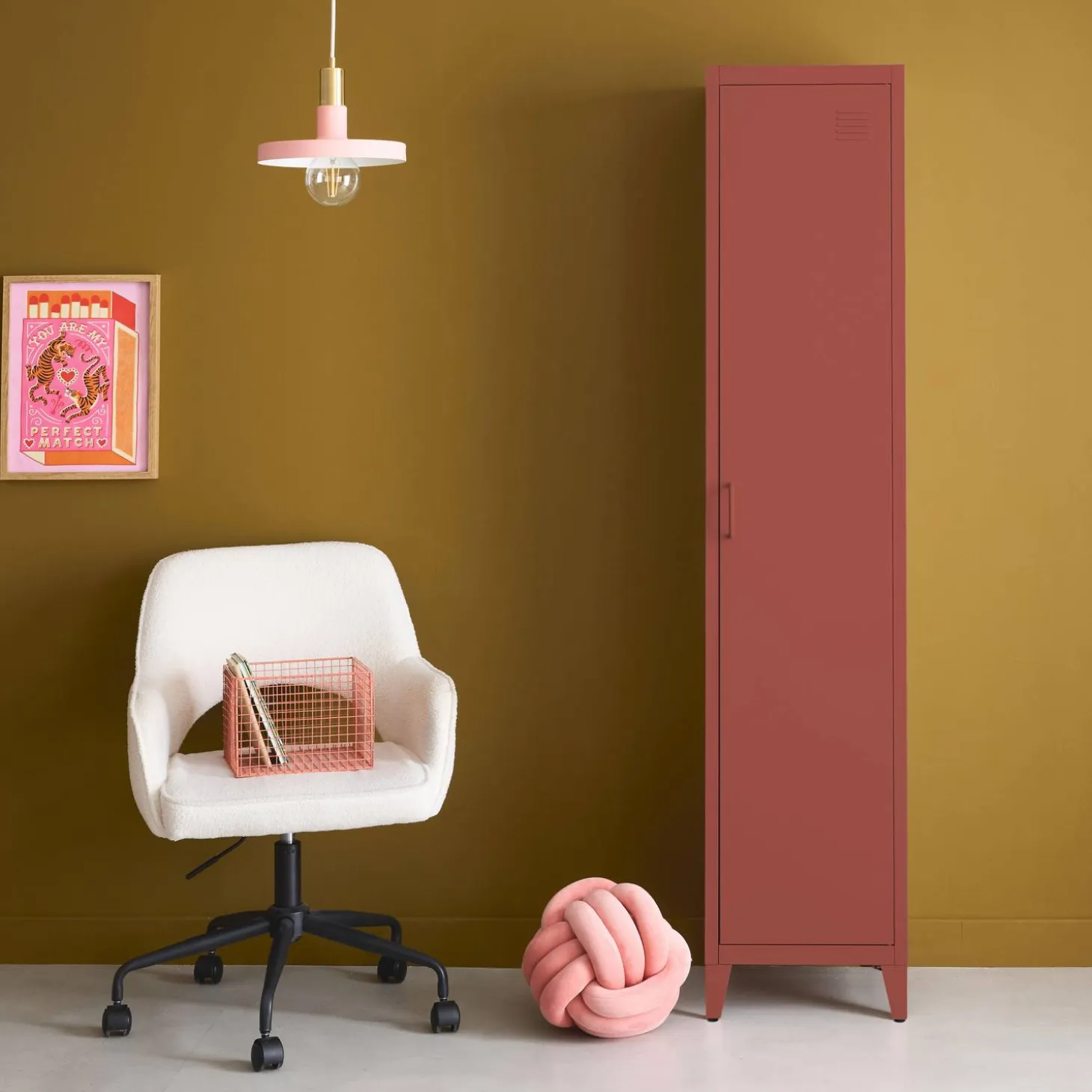 Metal cabinet/locker with 4 storage compartments, industrial-style